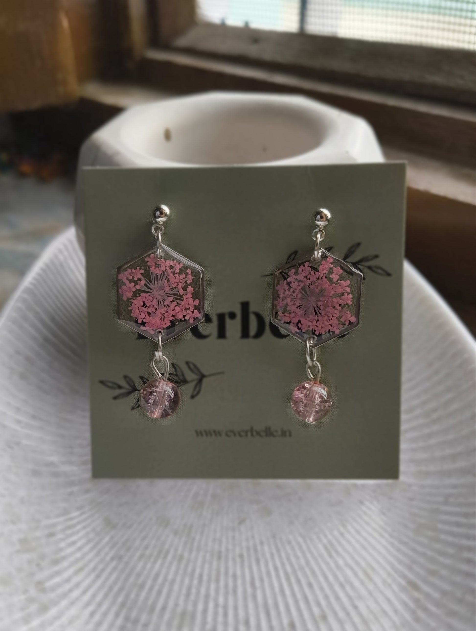 Anne Lace earrings (pink)