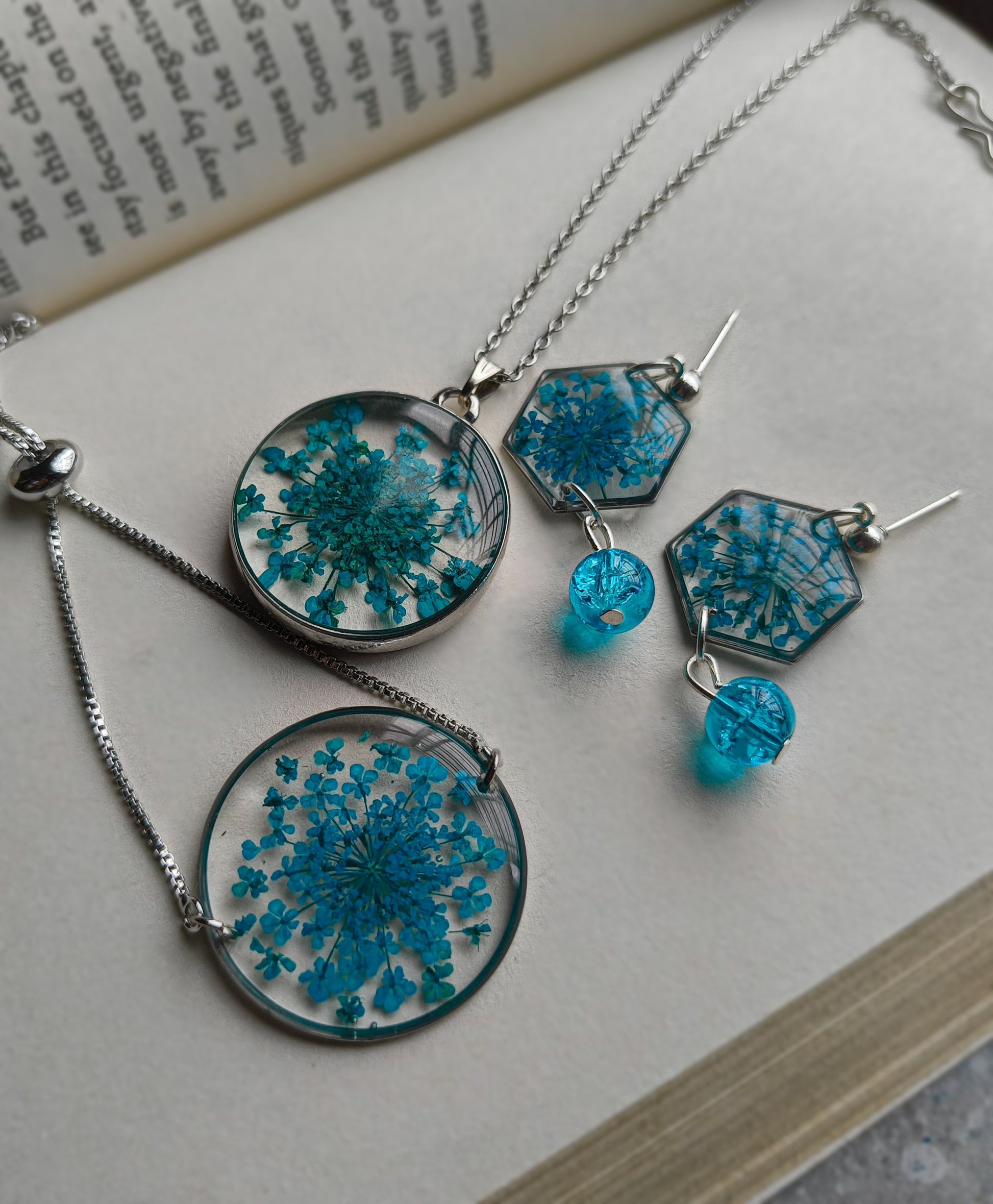 Anne Lace Set (Blue)