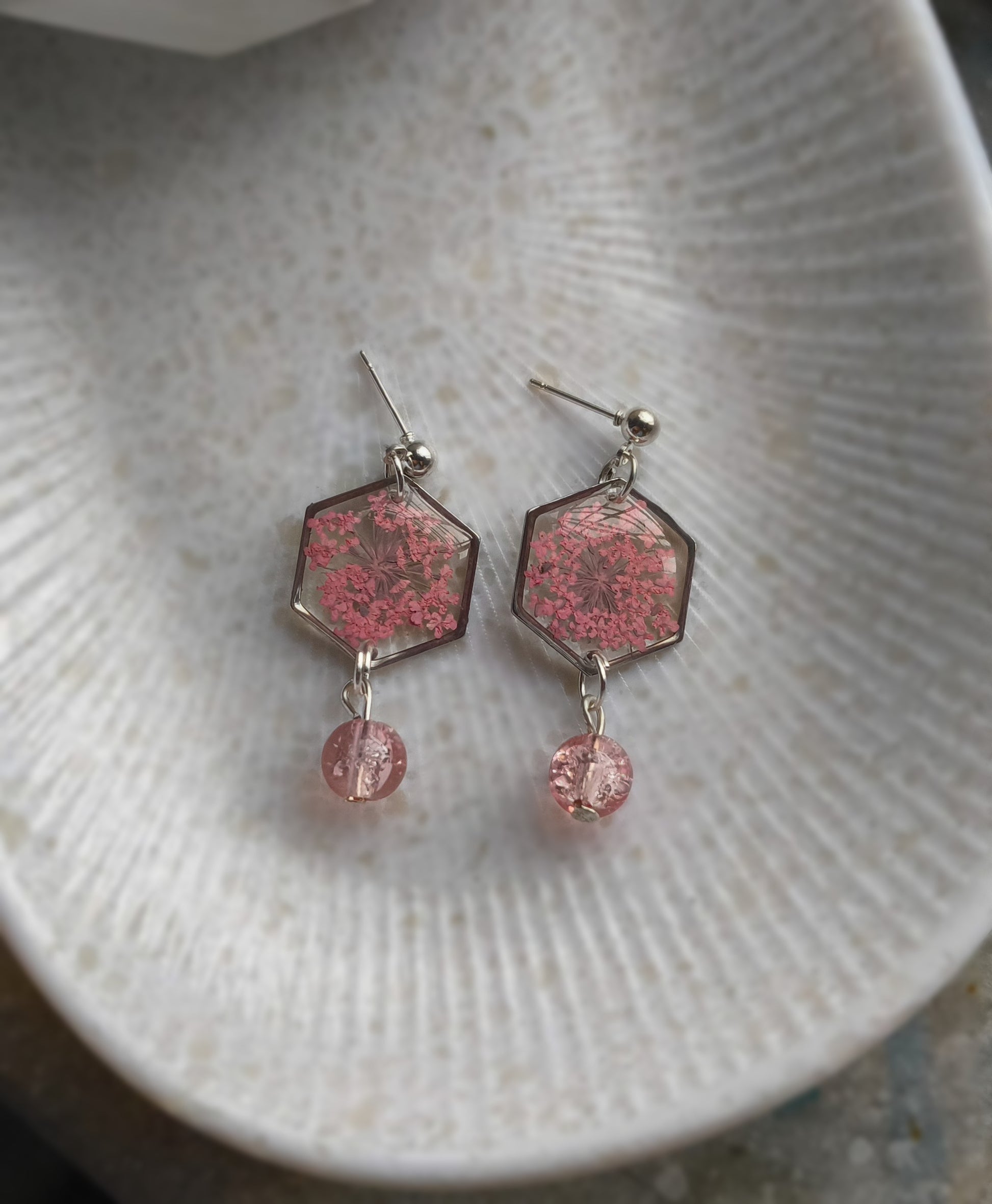Anne Lace earrings (pink)