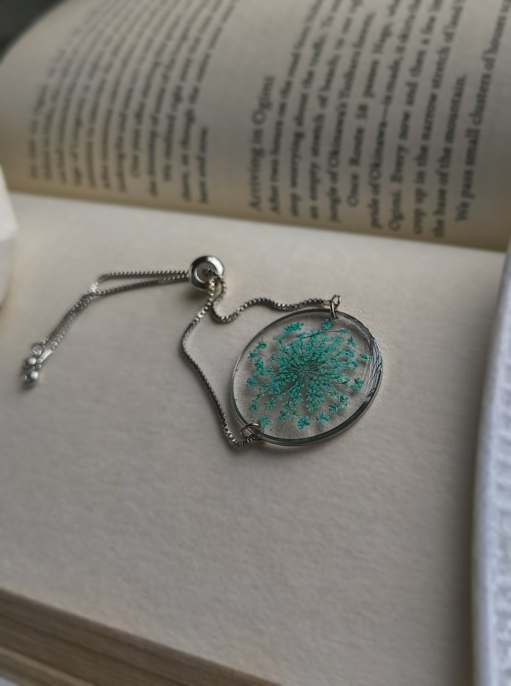 Anne Lace Bracelet (teal)